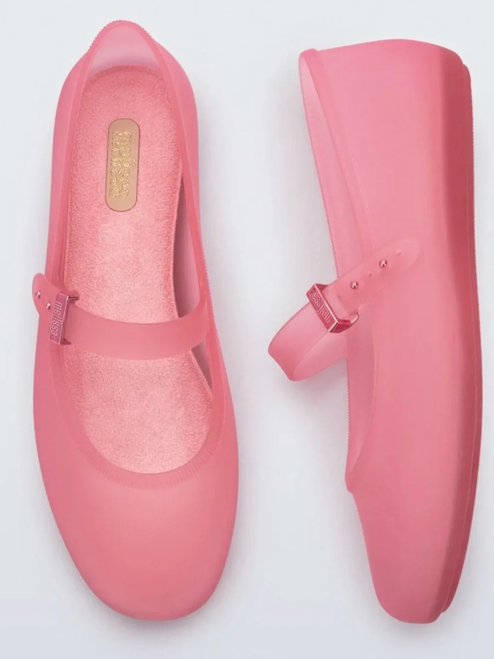 Melissa never worn